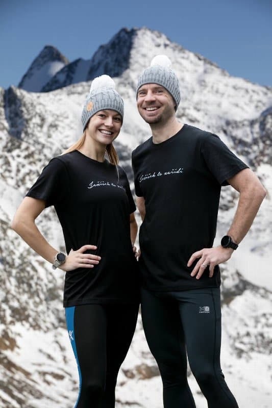 Ježíšek to zařídí tričko unisex ČERNÉ